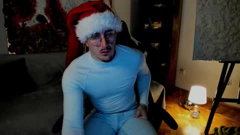 JulianDylan online show from December 12, 2024, 4:19 am