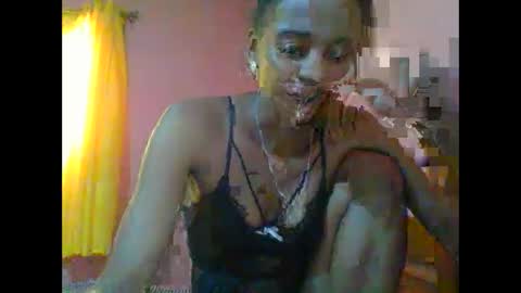 juliexexy online show from December 22, 2024, 7:54 am