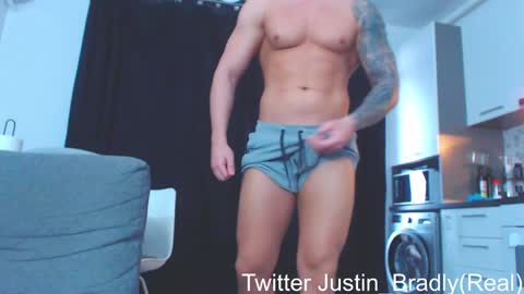 justin_bradly online show from December 7, 2024, 9:37 am