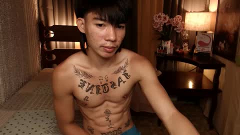 justine_hunk online show from January 3, 2025, 3:48 pm