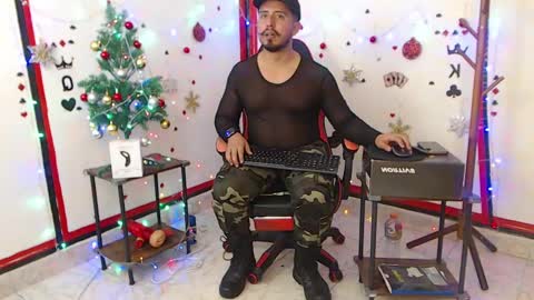 Kaleth Big Dick online show from December 18, 2024, 6:26 am