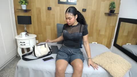 Karina Ebony online show from November 12, 2024, 12:28 pm