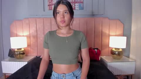 karla_andradee online show from December 26, 2024, 7:23 pm