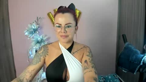 kAROL MILF   online show from January 11, 2025, 12:44 am