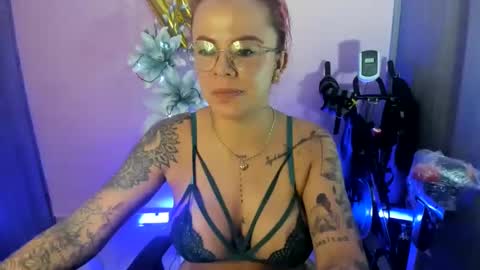 kAROL MILF   online show from December 19, 2024, 1:56 am