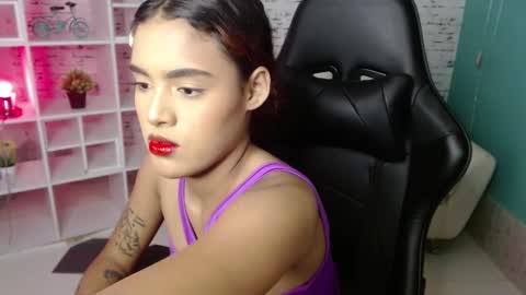 karola_brunete online show from November 15, 2024, 6:32 pm