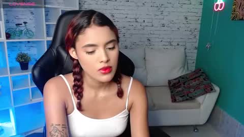 karola_brunete online show from November 18, 2024, 5:52 pm