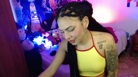 MIA KAROU  online show from January 1, 2025, 5:04 am