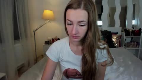 kate_redgar online show from December 7, 2024, 12:08 pm