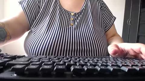 kathybigboobsbbw_ online show from December 25, 2024, 3:15 pm