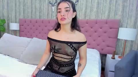 Katia online show from December 19, 2024, 3:29 pm