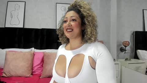 katti_barrera online show from January 20, 2025, 11:47 am