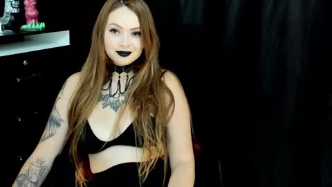 katty_foxx_ online show from January 14, 2025, 10:26 pm