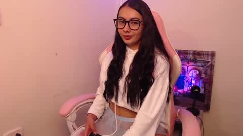 katty_whitte online show from November 16, 2024, 12:49 pm