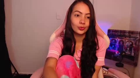 katty_whitte online show from December 17, 2024, 11:29 am