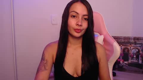 katty_whitte online show from November 25, 2024, 9:22 pm