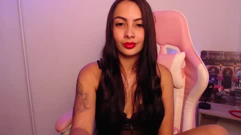 katty_whitte online show from November 26, 2024, 9:26 pm