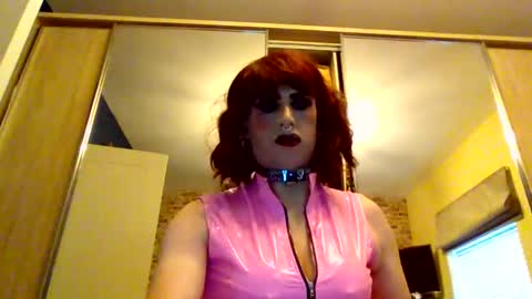 kellydavina online show from December 27, 2024, 1:34 pm