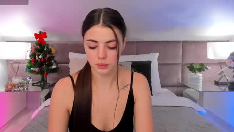 kelsi_di online show from December 27, 2024, 6:35 am