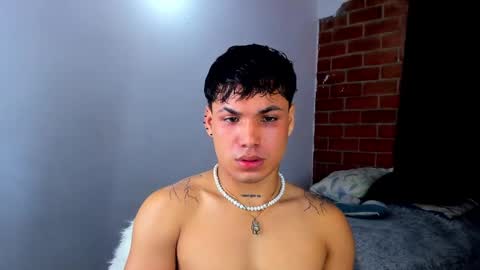 ken_colombiano online show from December 28, 2024, 12:17 am