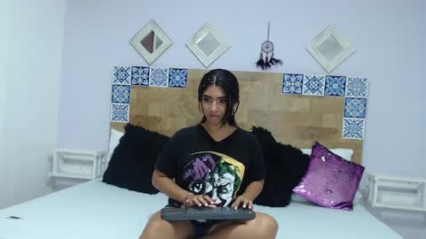 khendra_owen online show from December 12, 2024, 10:59 pm