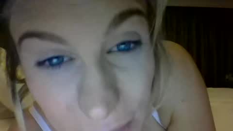 kinkyamber1992 online show from January 7, 2025, 4:53 am