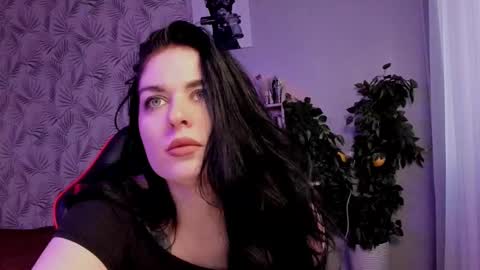 kiragold__ online show from November 25, 2024, 1:38 pm