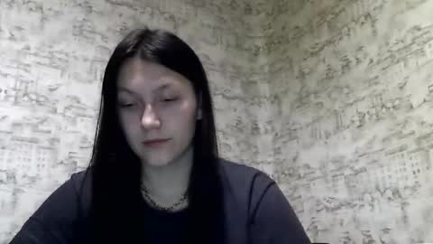 kiti_kitiss online show from January 7, 2025, 6:11 pm