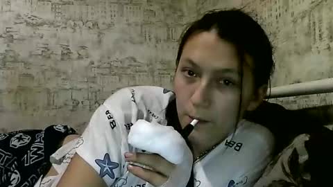 kiti_kitiss online show from January 5, 2025, 5:33 pm