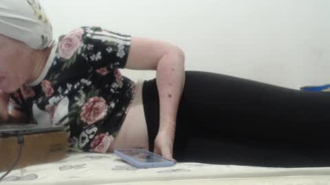 kittywhiteass online show from November 17, 2024, 7:39 am