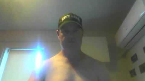 kiwiguy19773 online show from December 28, 2024, 4:36 am