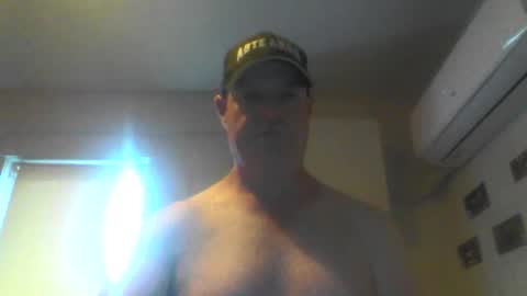 kiwiguy19773 online show from December 25, 2024, 4:22 am