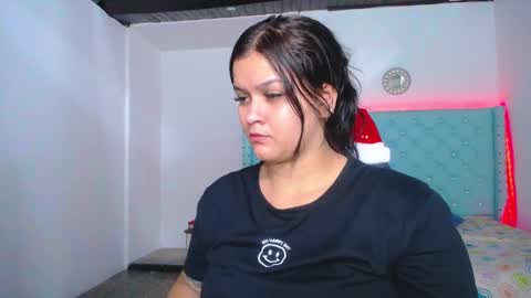 kriss_sweetboobs online show from December 29, 2024, 3:06 pm