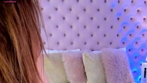 kristalgrey_ online show from November 27, 2024, 12:50 pm