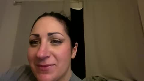 kristinainthea online show from January 5, 2025, 8:11 am