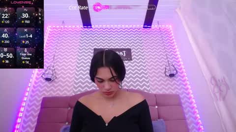 kylie_ls online show from November 18, 2024, 3:44 am