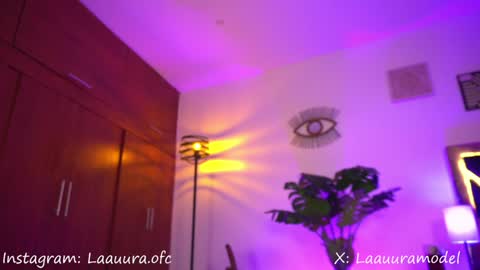 Only Fans  laauura online show from December 21, 2024, 2:22 am