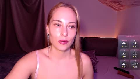 LadyAdele online show from December 14, 2024, 3:24 pm