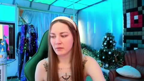 Candis online show from January 8, 2025, 5:51 am