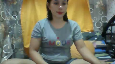 ladyrheinna online show from January 8, 2025, 1:34 am