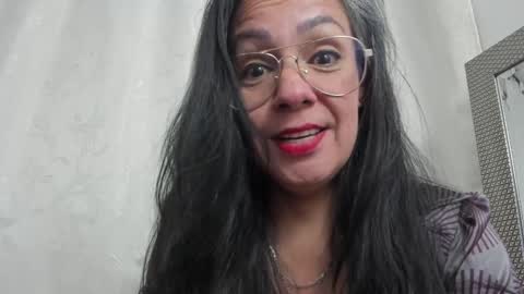 Lailacastillo online show from January 22, 2025, 10:37 am