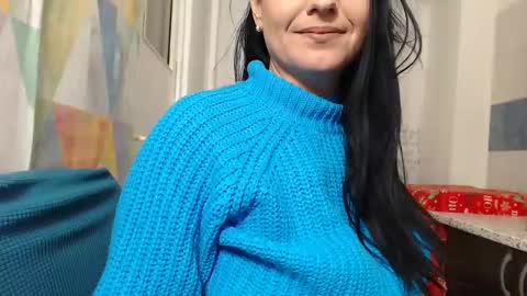 larataylorrr online show from January 8, 2025, 10:09 pm