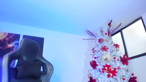 instagramlatin goddessx   im nikoll online show from December 28, 2024, 9:21 pm