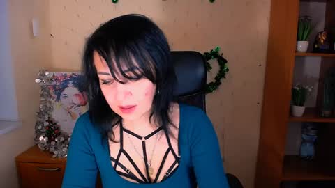 Laura online show from December 11, 2024, 7:17 pm