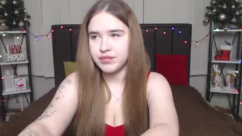 LauraHlot online show from December 20, 2024, 6:59 pm