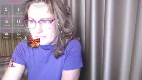 Lauraoven1 online show from December 10, 2024, 1:26 pm