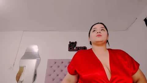 laurenlaine online show from November 17, 2024, 11:37 am