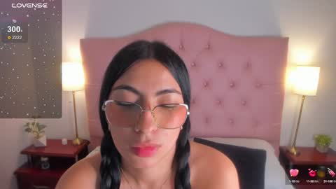 laurenn_smitth online show from November 10, 2024, 2:20 pm