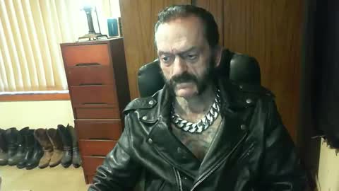 leathergreaser online show from November 15, 2024, 7:36 pm