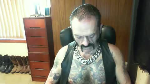 leathergreaser online show from January 3, 2025, 10:05 pm